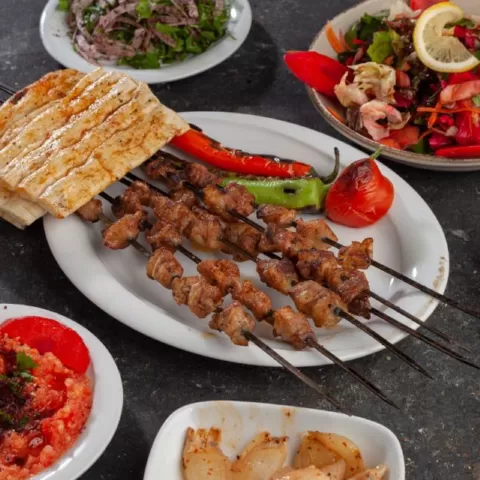 Kaburga – Kebaplar | Kebapçı Fikret Türkmenbaşı, Adana